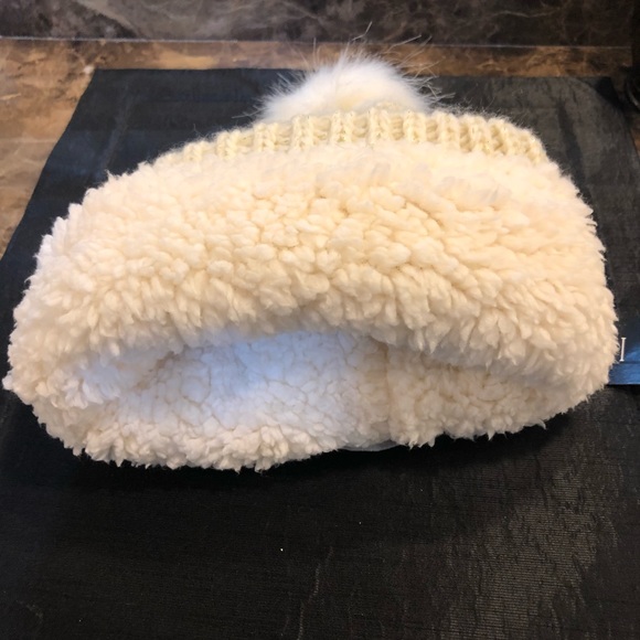 INC Cable Shine Beanie-FauxFur Pom/Fleece Lining😻 - Picture 5 of 6